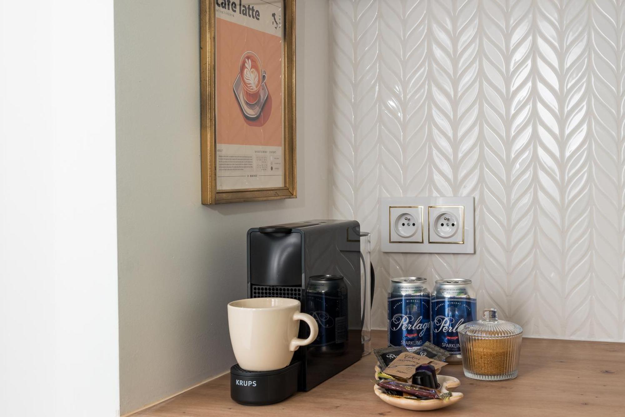 Lovely Downtown Studio At Most Lively Hoza Street, Discover Warsaw On Foot Zewnętrze zdjęcie