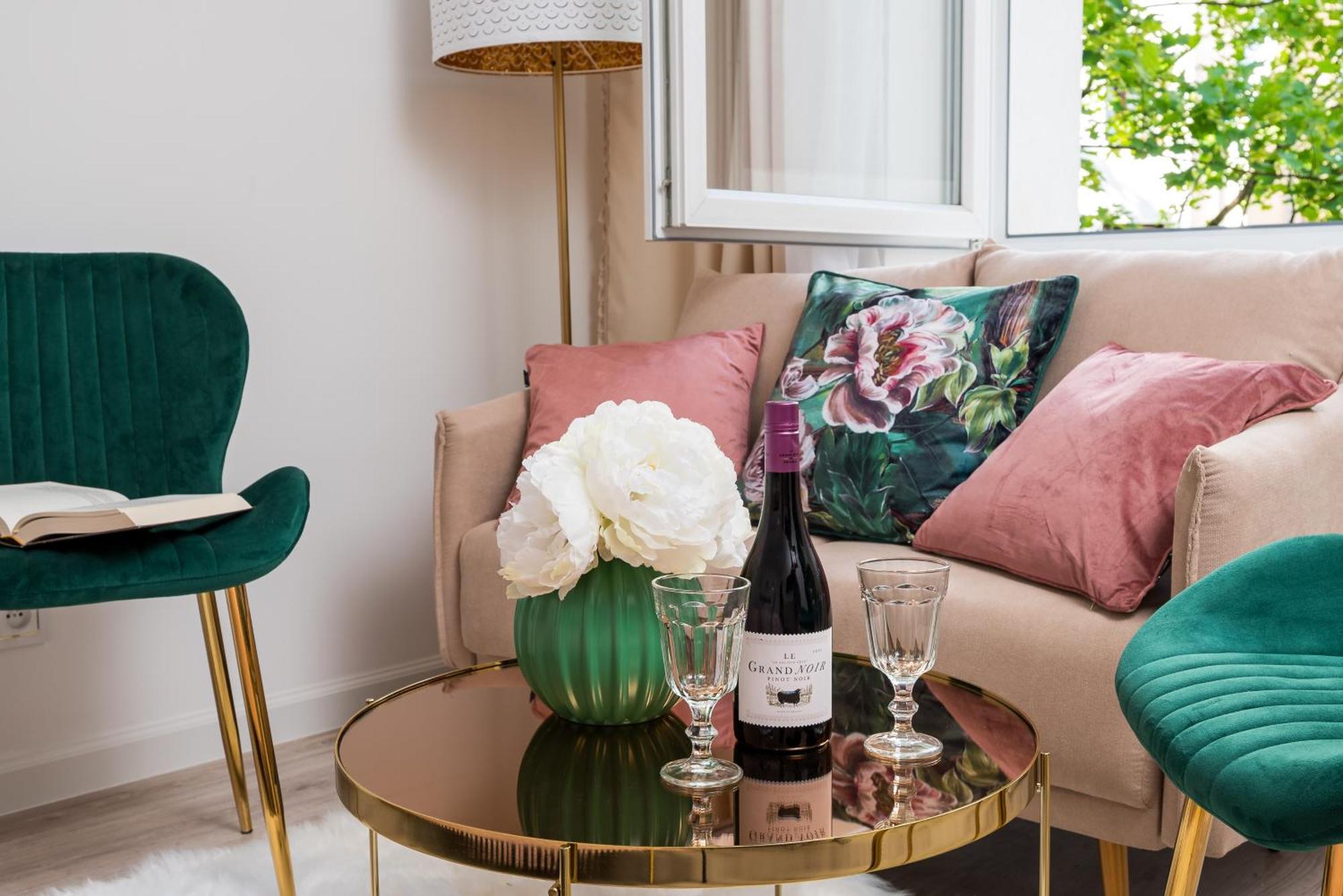 Lovely Downtown Studio At Most Lively Hoza Street, Discover Warsaw On Foot Zewnętrze zdjęcie